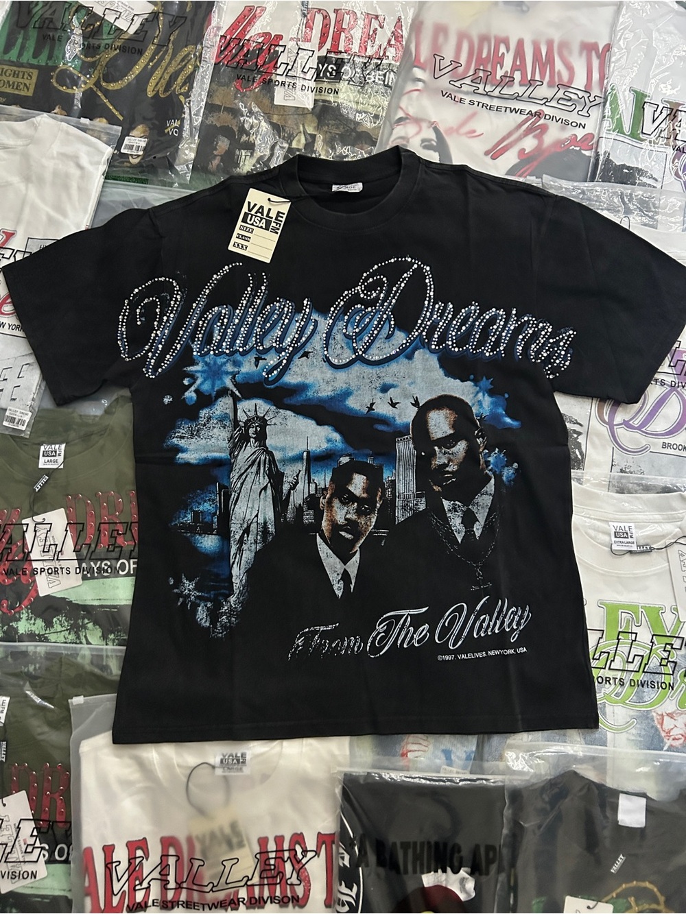 Valley Dreams Black Graphic Tee by
